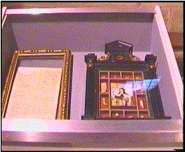 Relicario y carta de Santa Teresa en carmelitas Descalzas, Alba de Tormes